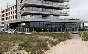 Maris Apartments